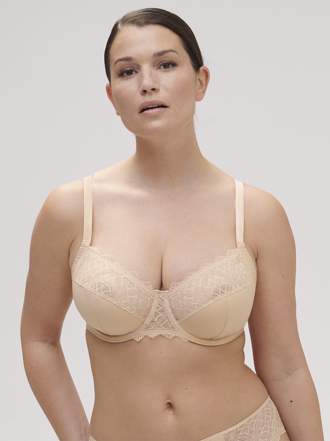 Small gap in the top part of the cups, discomfort under the armpits 70GG -  Ewa Michalak » Chp Elegance (665)