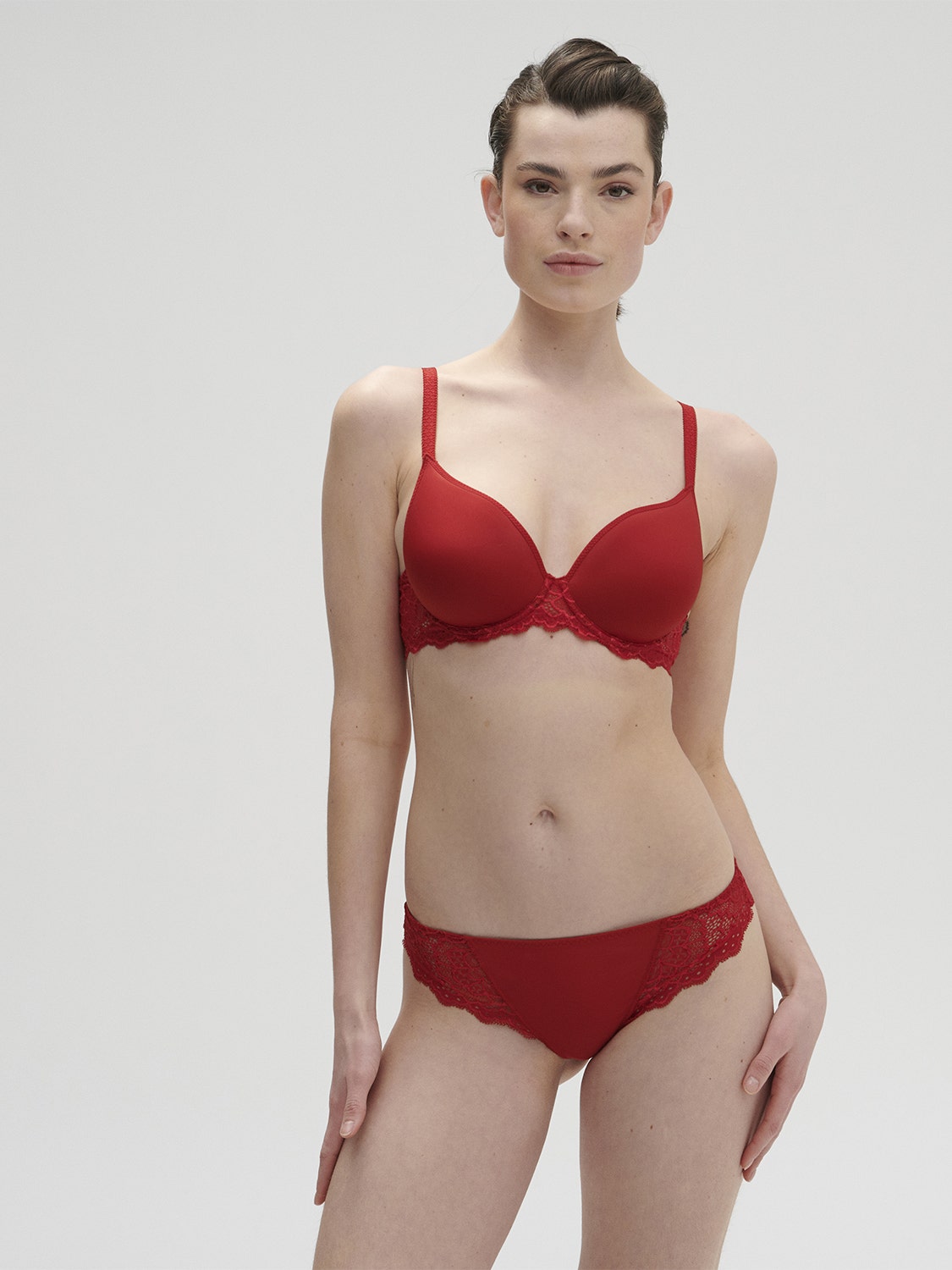F65☆Simone Perele　シモーヌ ペレール　INSTANT ブラ　赤 E70☆Simone Perele Dahlia シモーヌペレールブラ コーラル - メルカリ