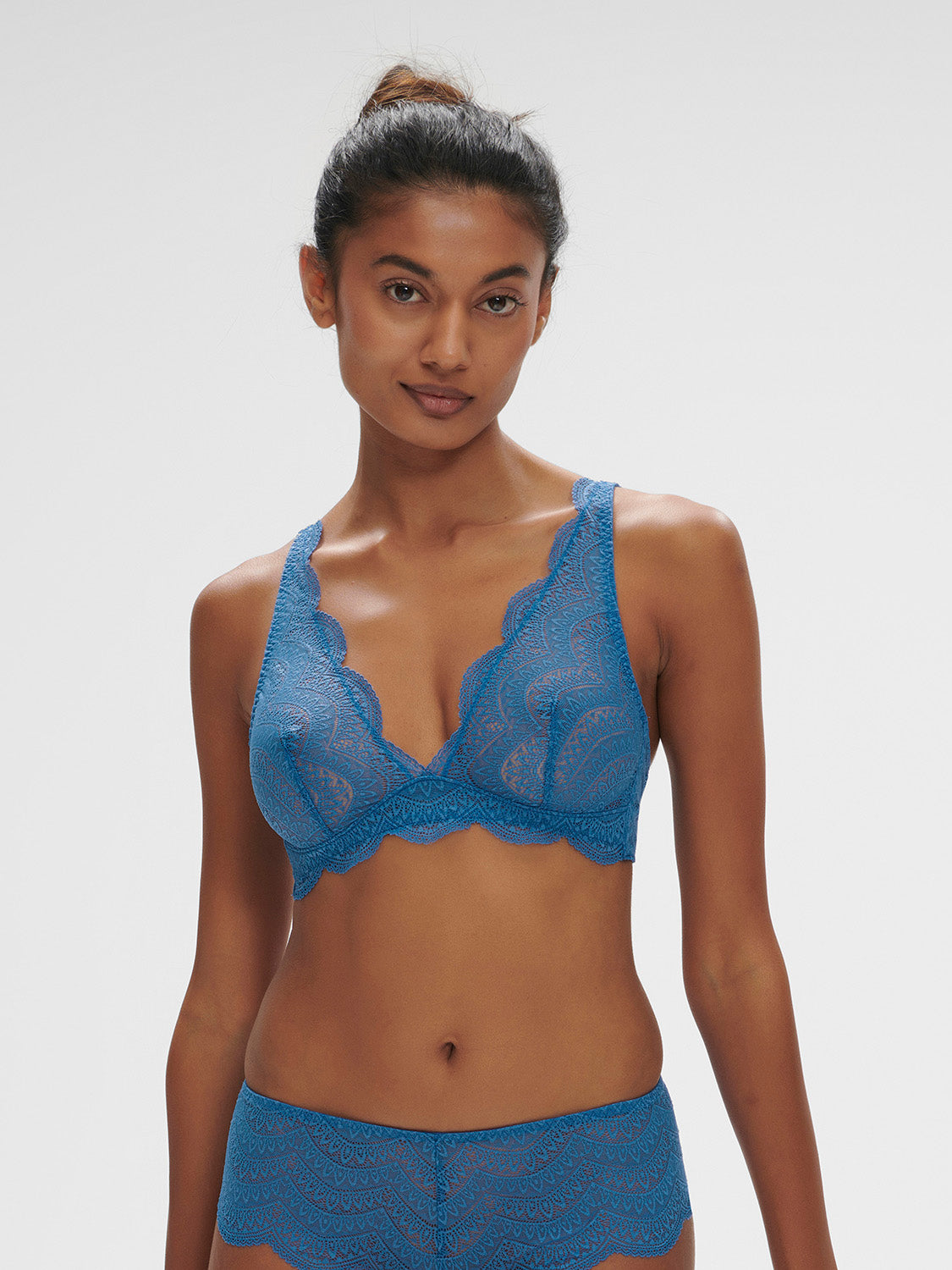 GARMONY Crop Top Style Padded Lace Tube Bra/Bralettle with