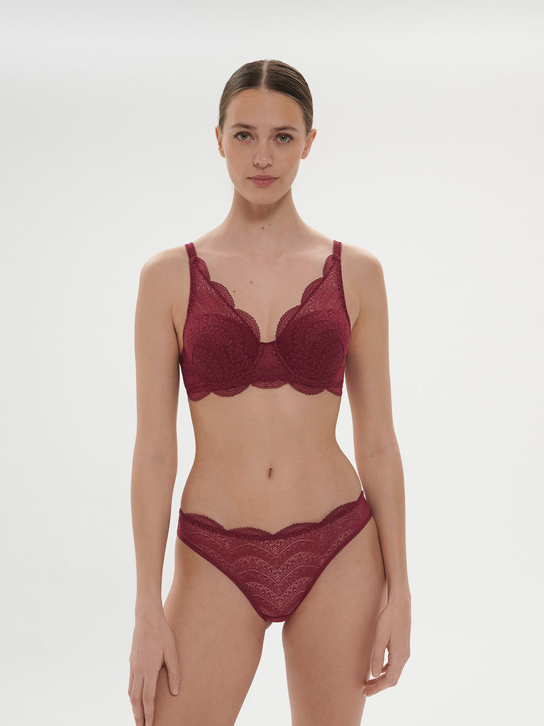 Karma Triangle 3D Demi Bra Spinel Red Simone Perele