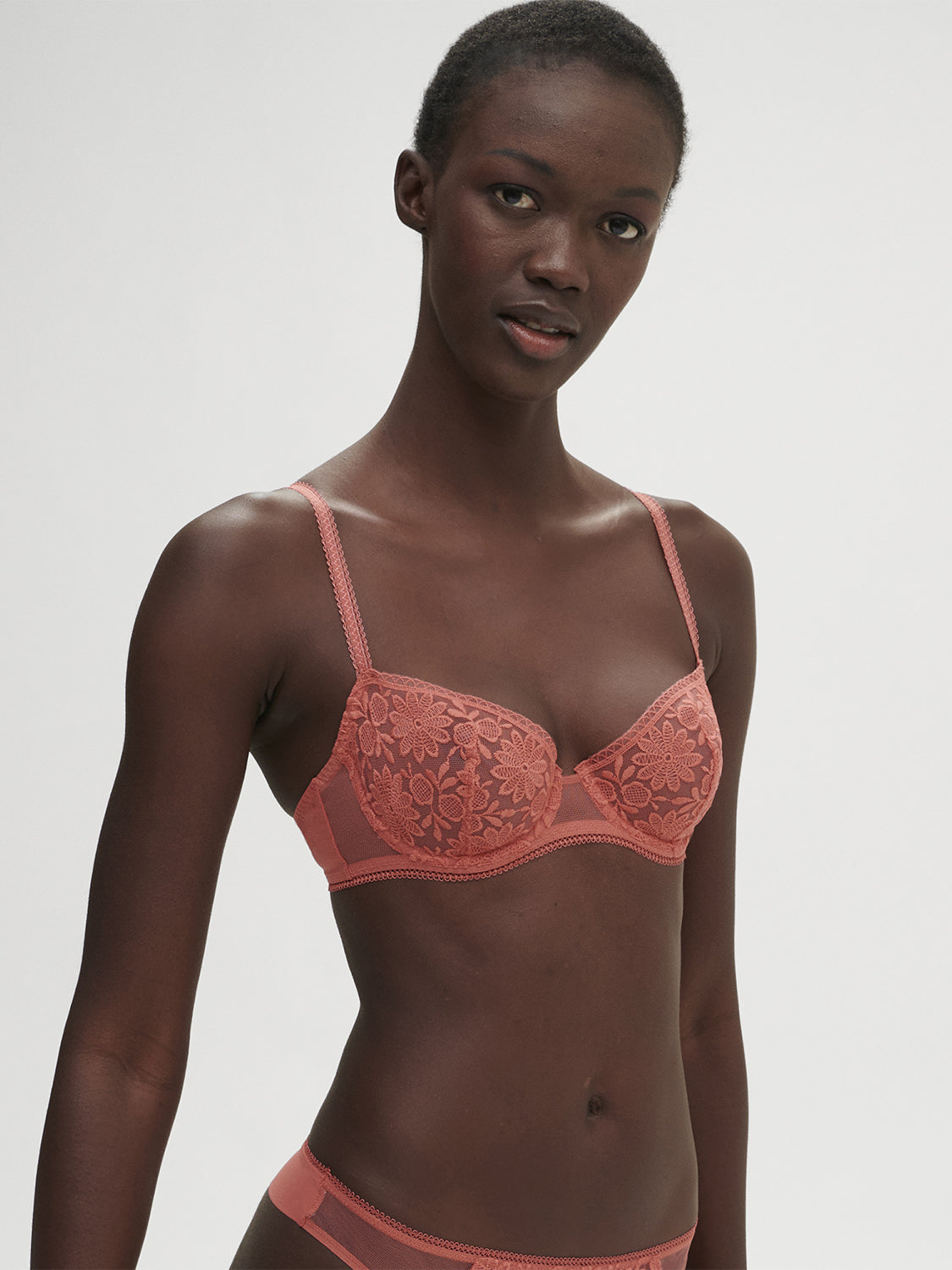 90B+XL☆Simone Perele　シモーヌ ペレール　MANILLE Singuliere Full Coverage Plunge - Midnight Blue – Simone Pérèle