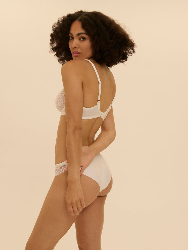 Radieuse Bikini Panty Ivory Simone Perele