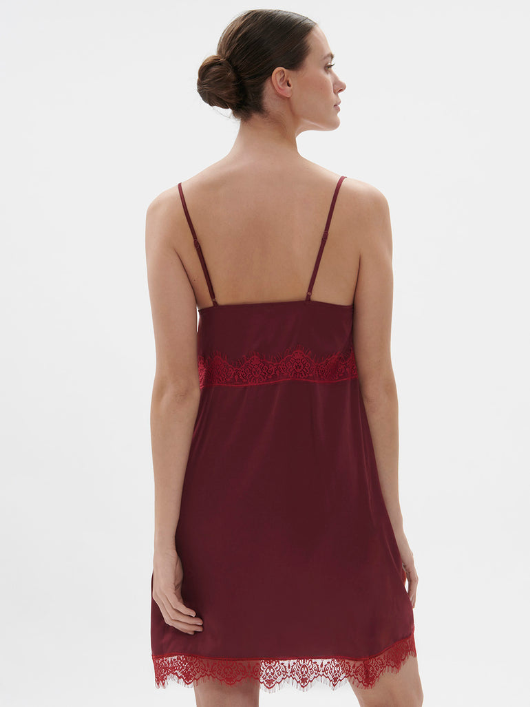 Satin Secrets Nightdress Spinel Red Simone Perele