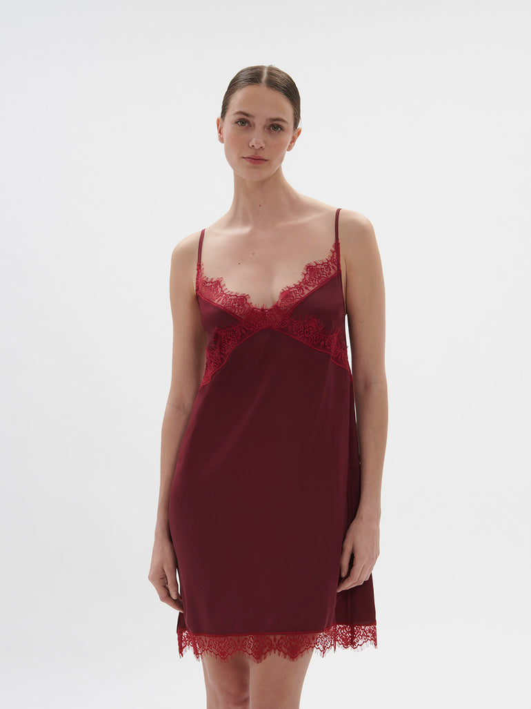 Satin Secrets Nightdress Spinel Red Simone Perele