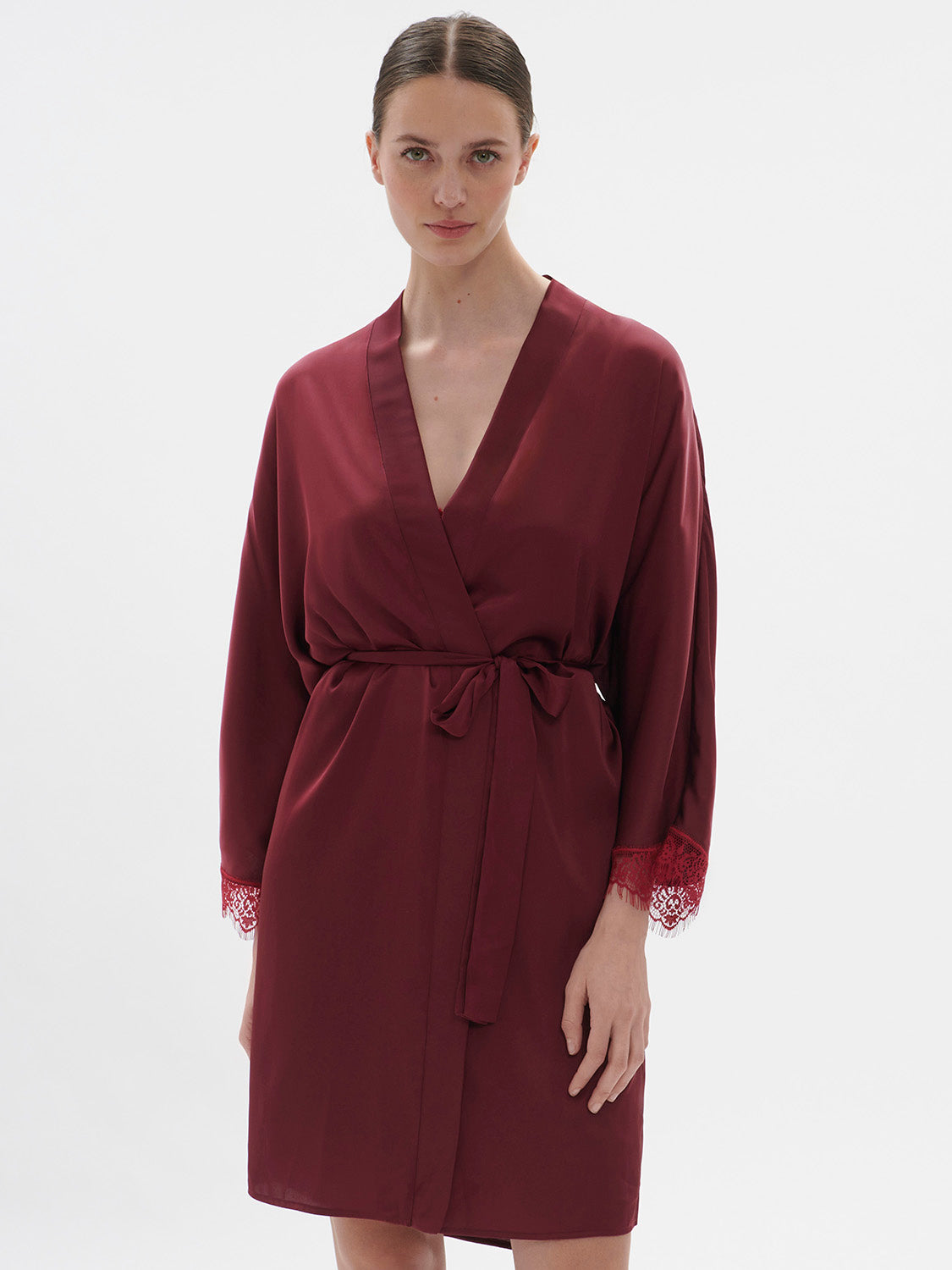 Satin Secrets Long Kimono Robe Spinel Red Simone Perele