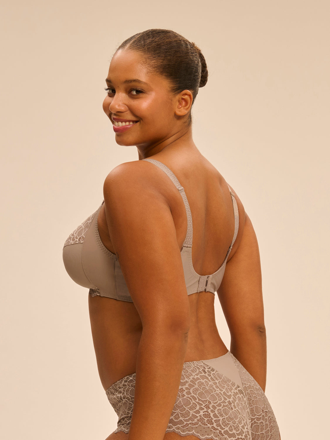 E75☆Simone Perele　 Caresse シモーヌ ペレール　ブラ Simone Pérèle | Caresse Full Cup - Coco Brown
