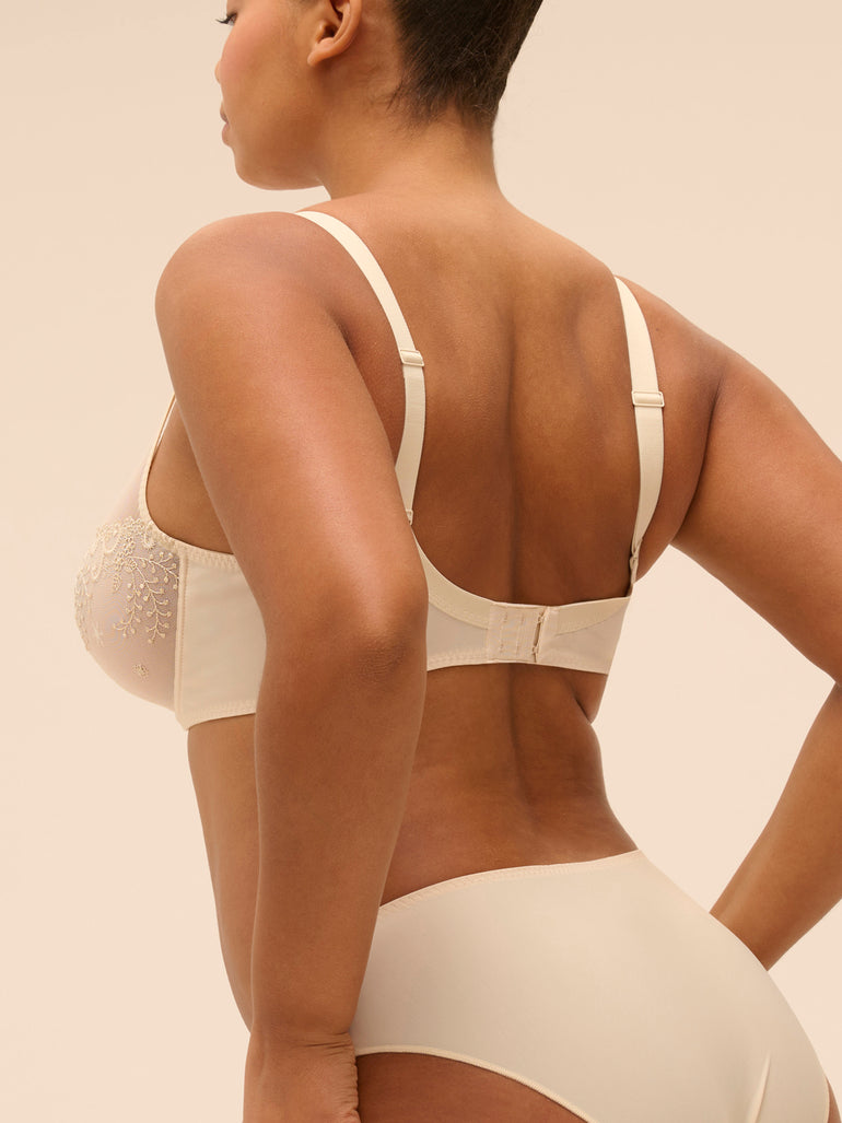 Delice Full Coverage Plunge Bra Topaz Beige Simone Perele
