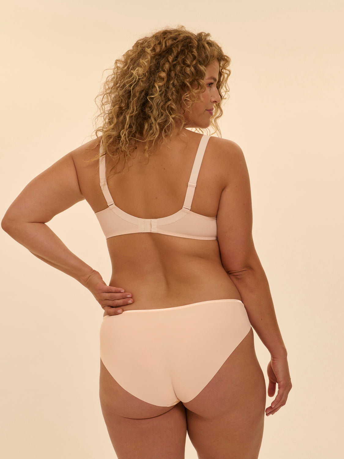 D65☆Simone Perele　シモーヌ ペレール 　Andoraワンホック Simone Perele - D65☆Simone Pereleシモーヌ ペレールAndora
