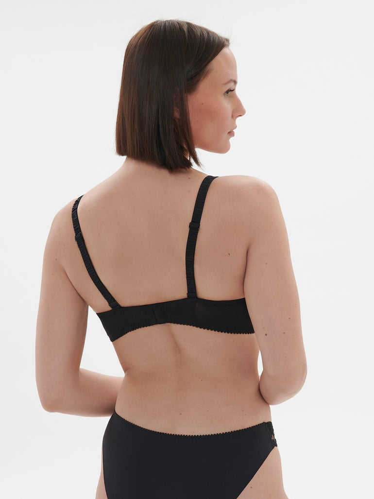 Intrigue Triangle Contour Bra Black Simone Perele