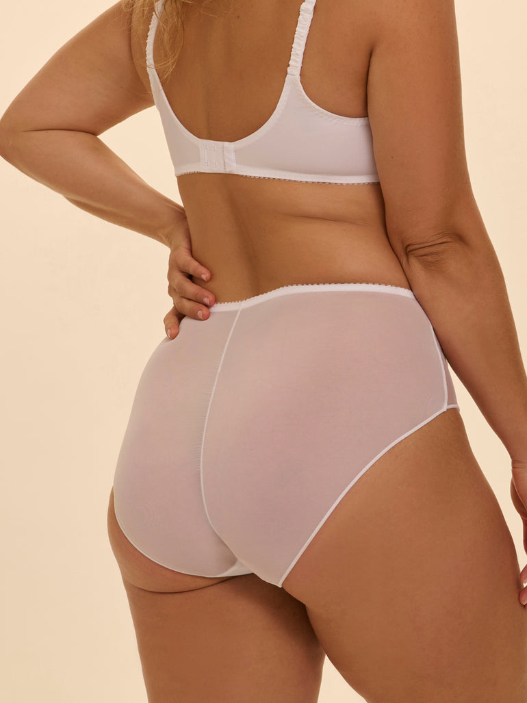 Intrigue Retro Brief Panty White Simone Perele